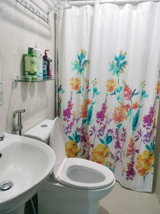 Cubao Manhattanheights U31N Tb, Studio Unit Манила Экстерьер фото